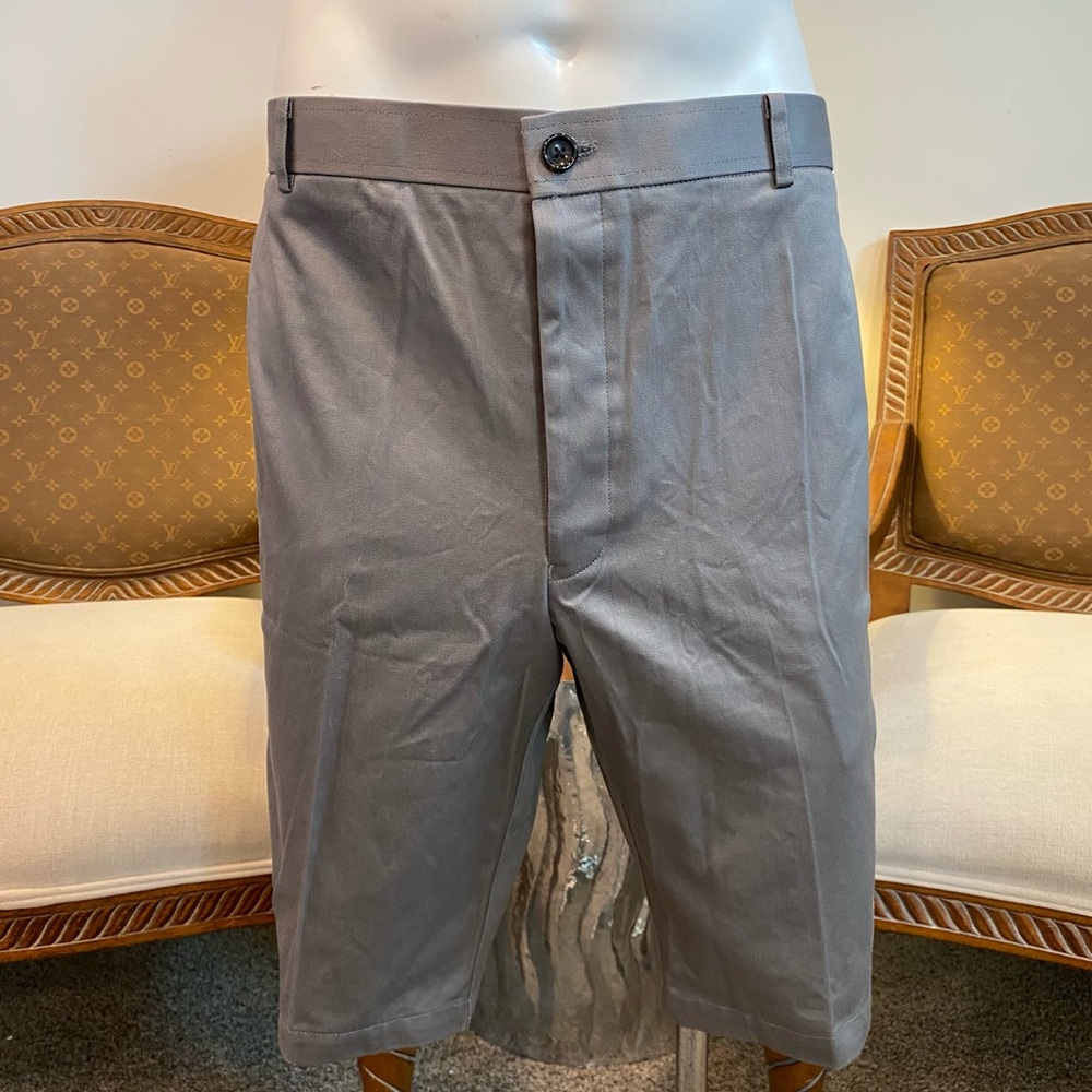 $670 NWT Thom Browne Men's Gray Unconstructed Chino Shorts Size 40, Single Pleat